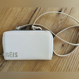 BÉIS CROSSBODY WALLET, CREAM, NWOT.